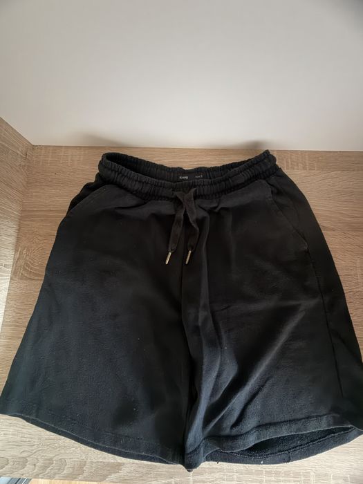 Spodenki krotkie czarne