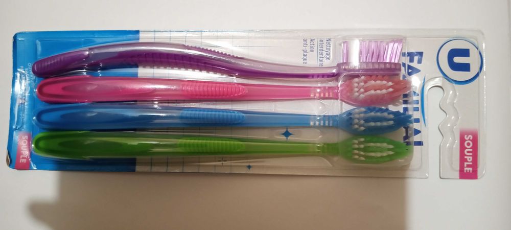 Набір зубних щіток зубна щітка