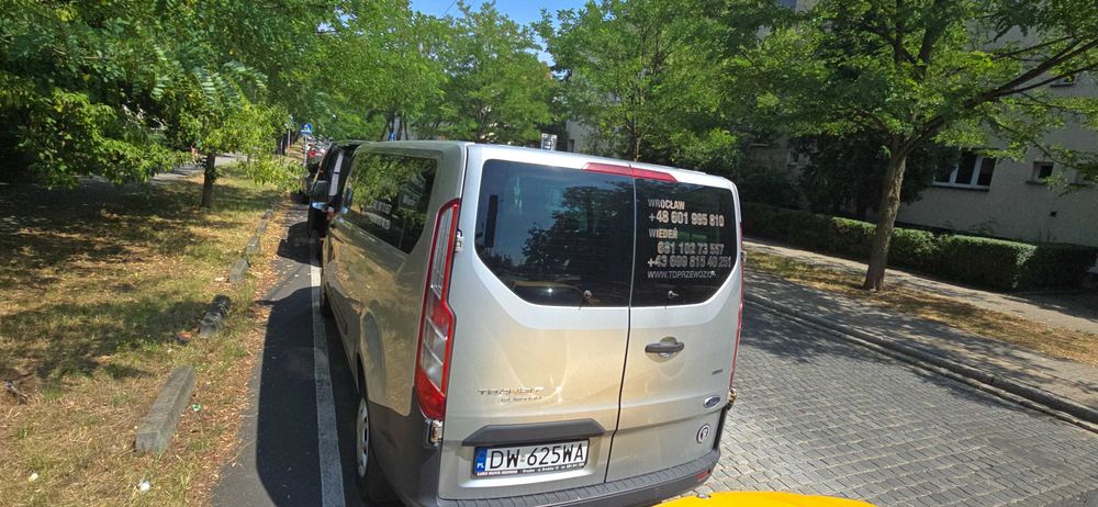 Ford Transit Custom 9 os.