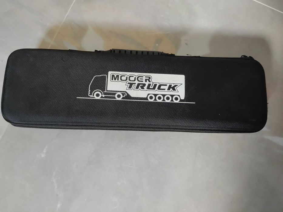 Mooer Red Truck Pedaleira com distorções analogicas