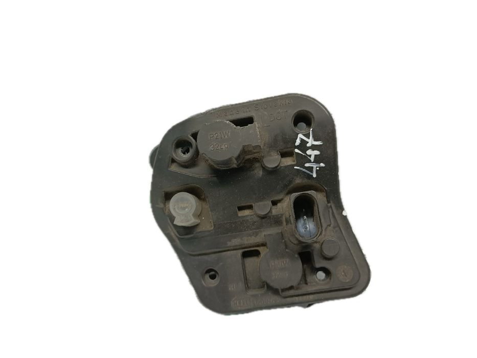 Suporte lâmpada esquerdo AUDI A4 (8K2, B8)