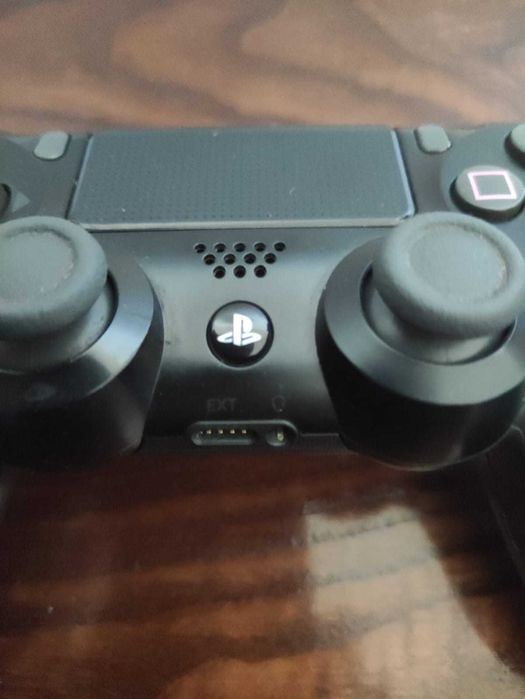 Comando ps4 original a funcionar bem
