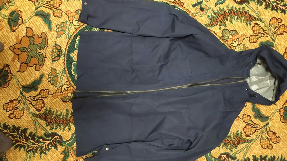 Куртка від дощу, вітру
