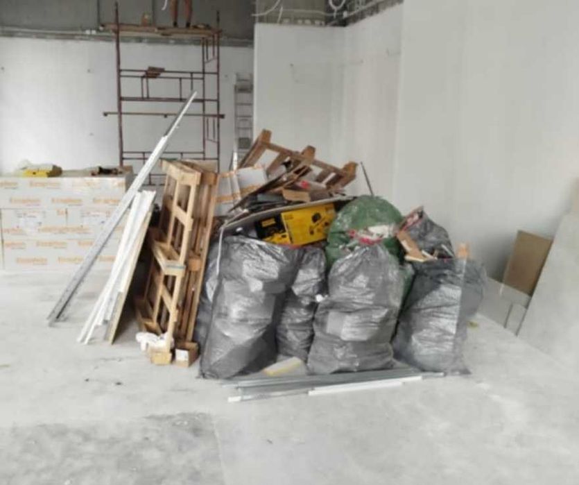 WYNOSZENIE WYWÓZ gruzu odpadów  remontowych wyburzanie skuwanie