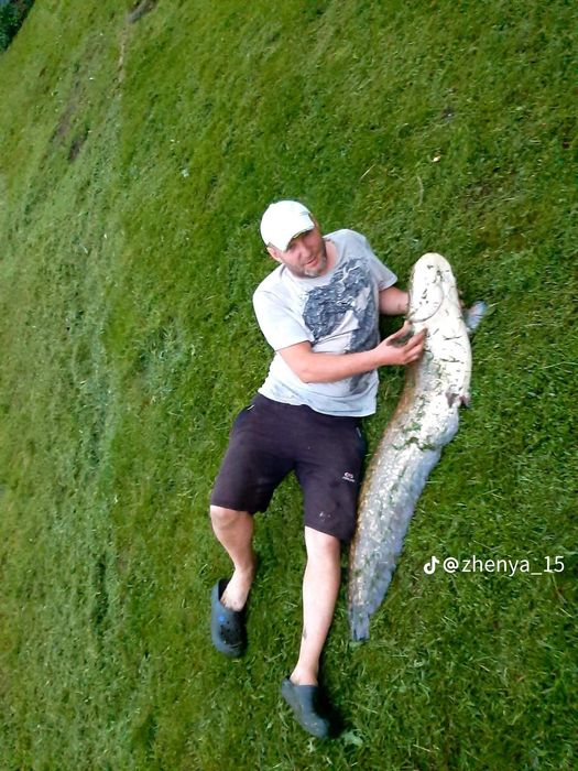 Виконаю  буд  роботу  печі.  Каміни