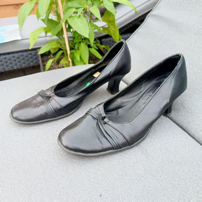 Czółenka czarne rozmiar 40