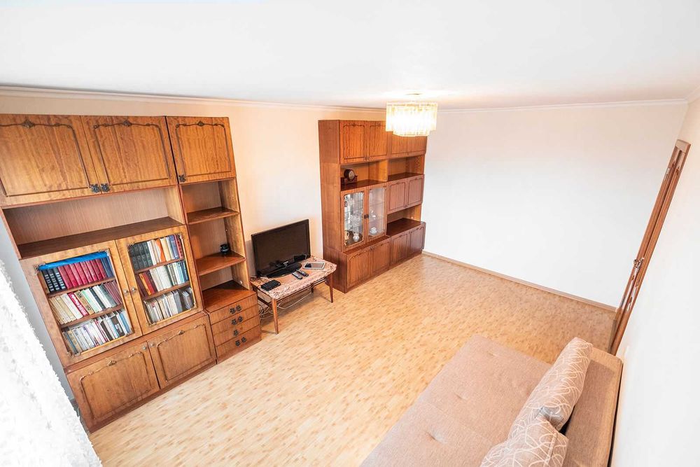 Подобова оренда 2к квартири біля Льодограю - м. Богуслав