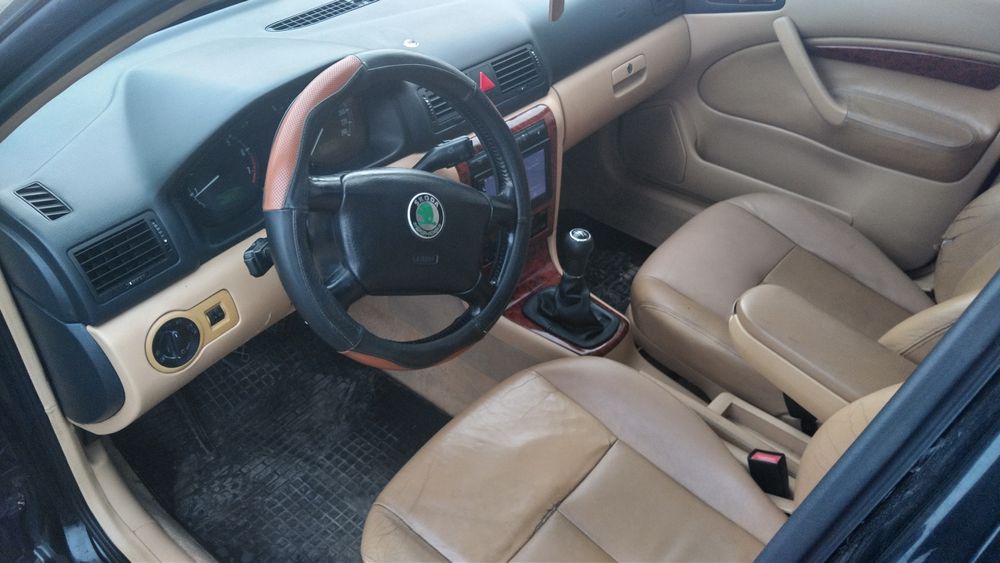 Skoda Oktavia Tour 1.8 турбо 20v бензин