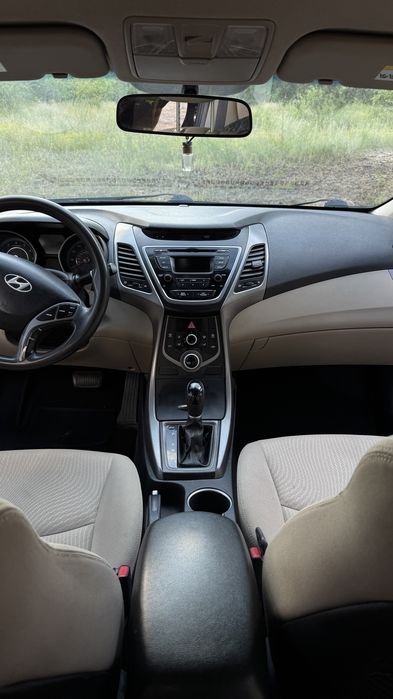 Hyundai Elatra 2015