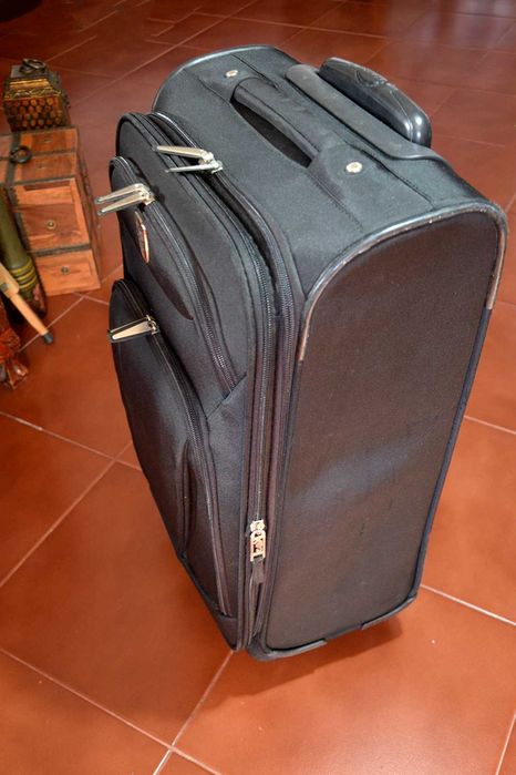 Trolley de Viagem Preto