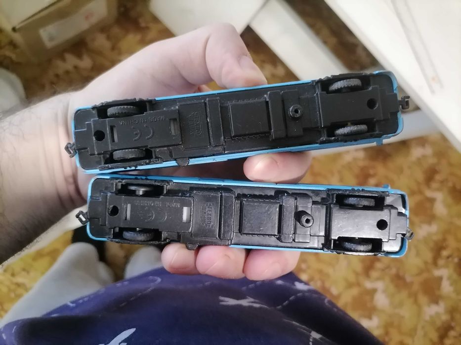 машинки метро технопарк 500 за 2шт