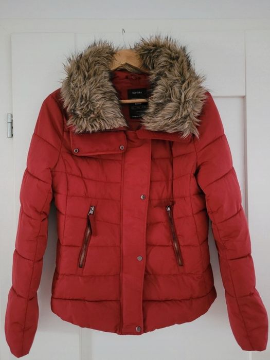 Bershka Pikowana kurtka z kołnierzem rozm M/L