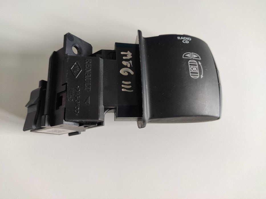 Pilot multimediów Renault Megane III 3