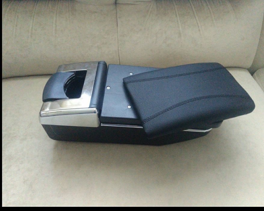 Подлокотник Citroen C4