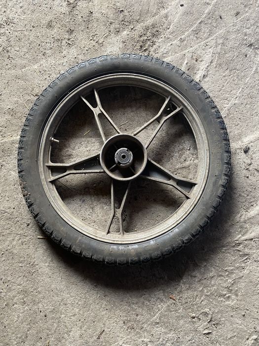 Переднє колесо на Альфа