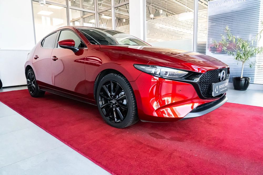 Mazda 3 2.0 186KM 6 AT Center Line + Design