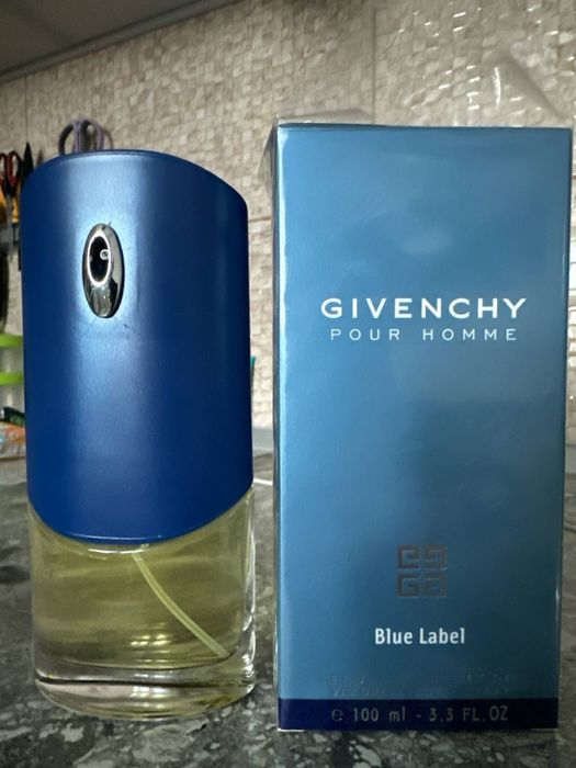 Туалетна вода Gvenchy Blue Label та
