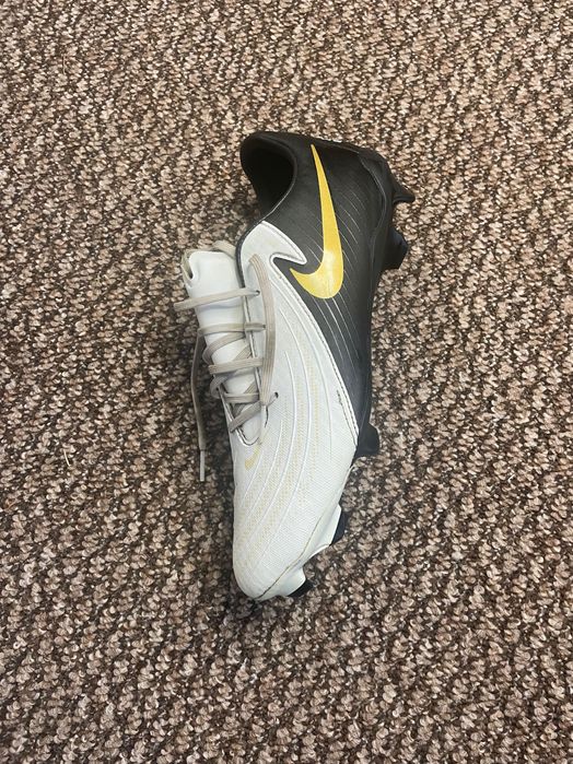 Копки Nike Phantom Gx