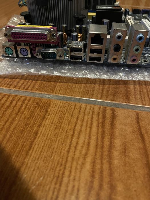 Motherboard astock 775 twins-hdtv