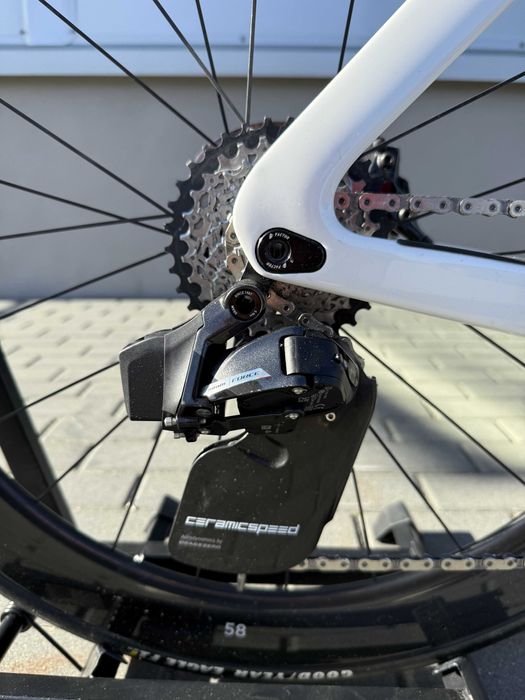 Rower FACTOR SLiCK Shadow White r.54