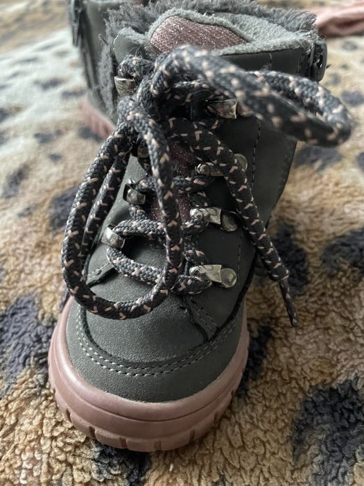 Buty dla dziewczynki