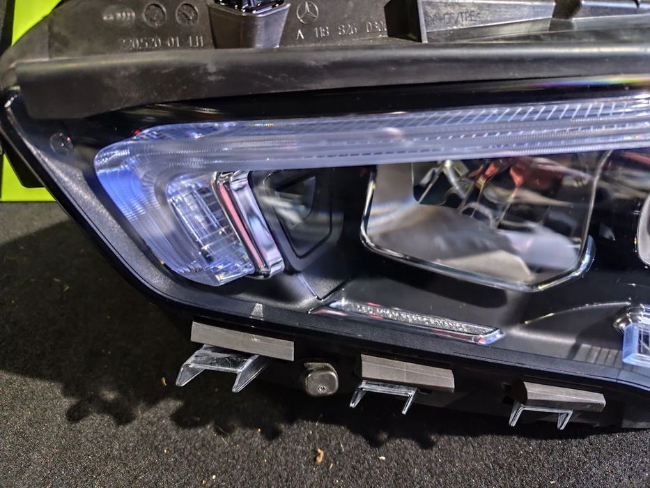 MERCEDES CLA W118 FAROL LED ESQUERDO - FF625