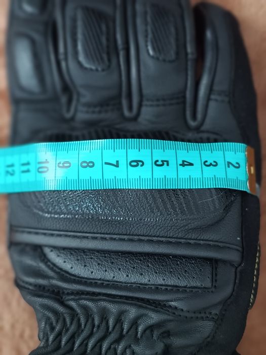 Мотоперчатки стан нових