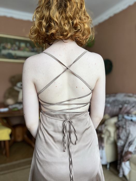 Продам нову сукню