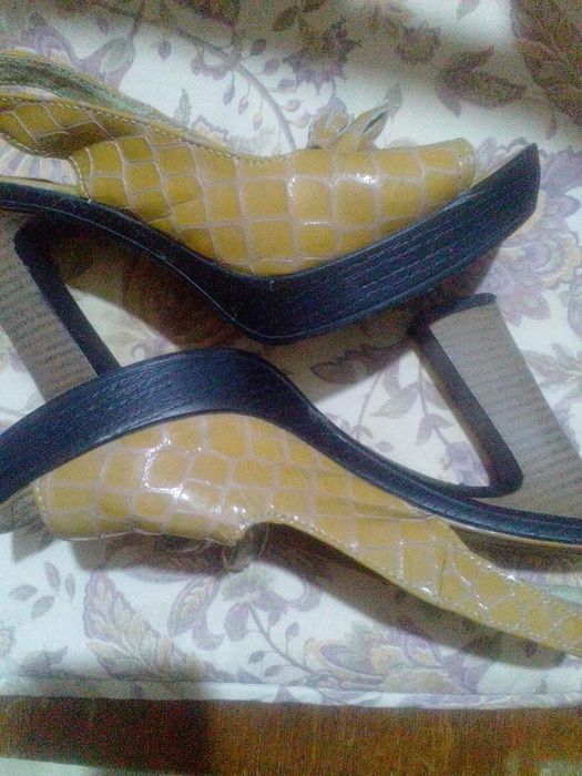 Туфлі 38 розмір.