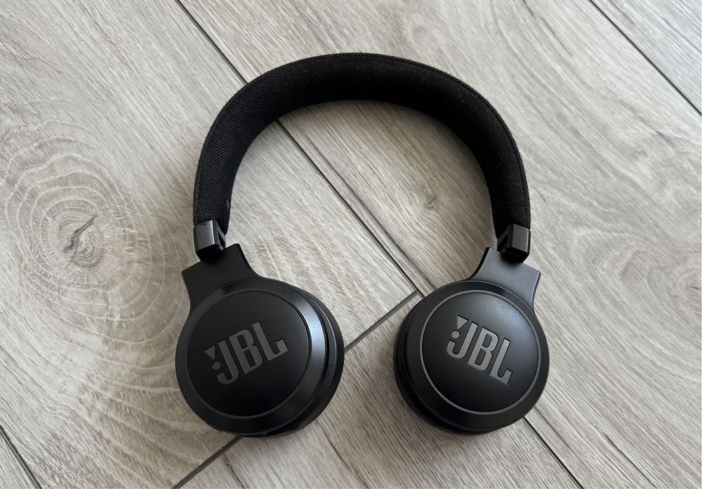 Безпровідні навушники JBL Live 675NC Black (JBL Live 670 NC)