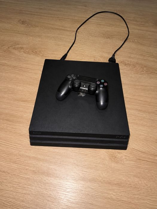 PlayStation 4 pro Inclui 1 comando