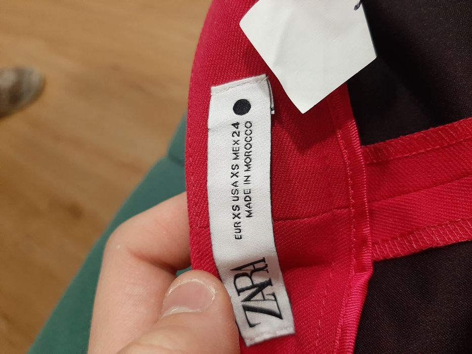 Calças Novas Zara XS..