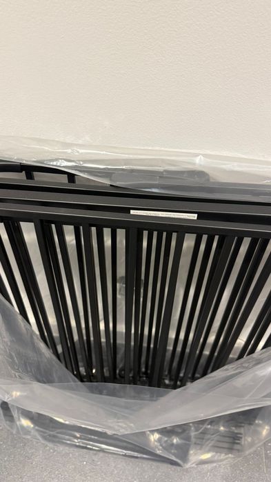 Grade de protecção cor preta