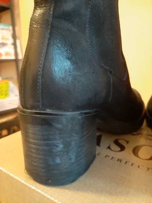 Czarne botki na koturnie 38 skóra zamsz