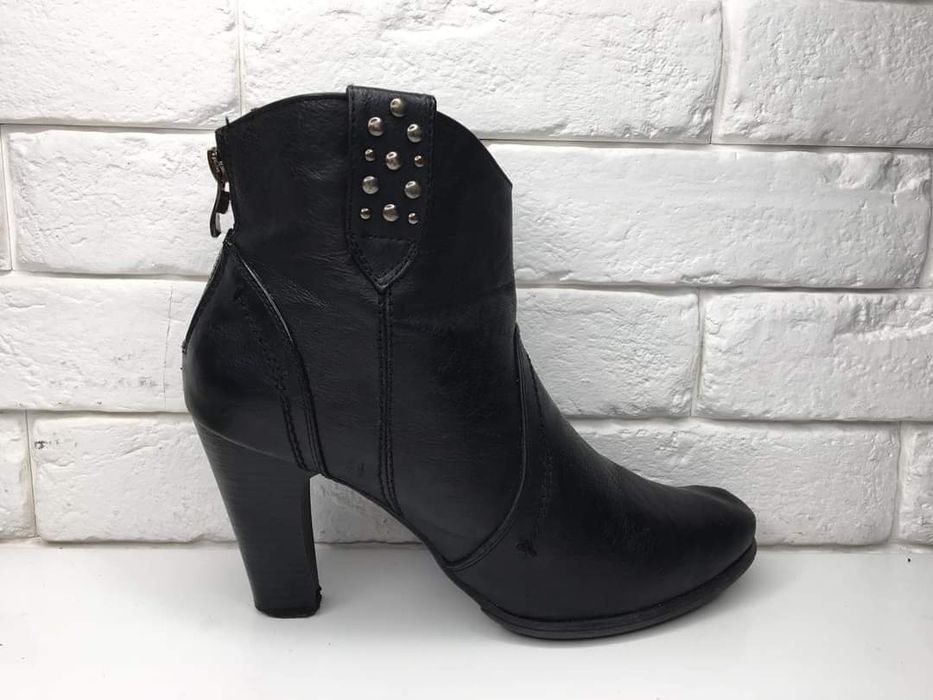 Botki delikatnie ocieplane Rozmiar 38