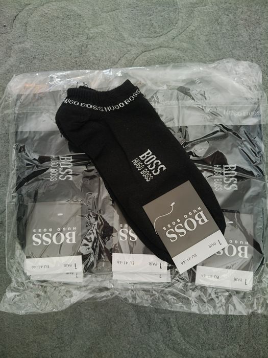 Sprzedam skarpety Hugo bossa rozmiar 41