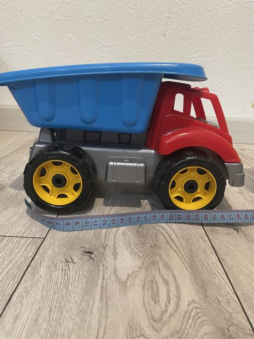 Самоскид/самосвал/ від 1 року 3 варіанти