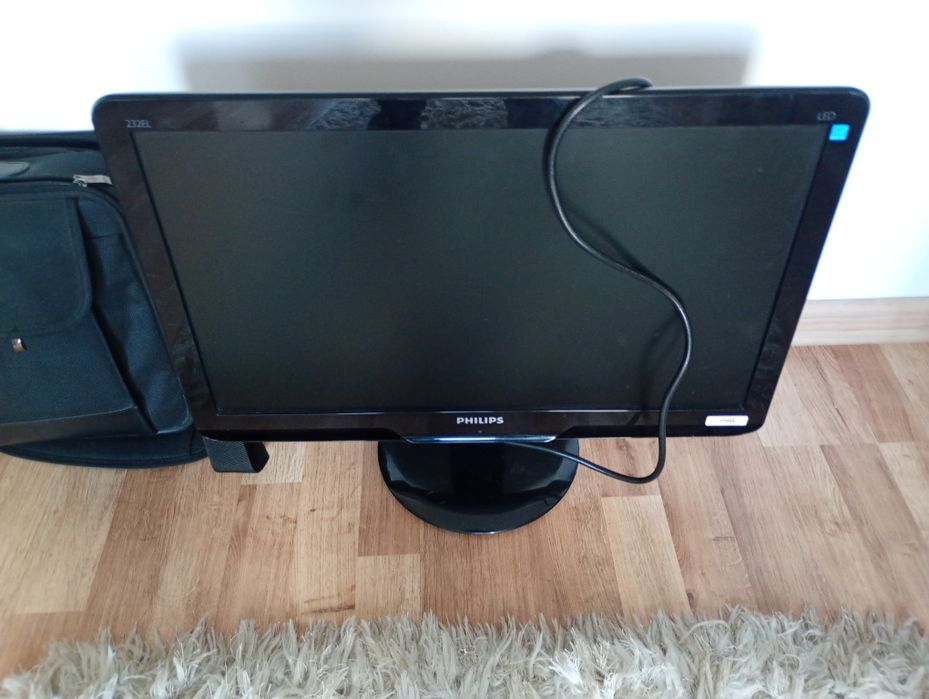 Monitor Philips 23 całe wyjście VGA