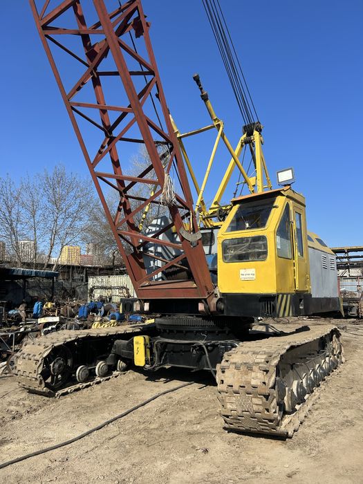 Кран МКГ-25.01, 25т, 1992, стріла 28,5 м, гуьок 5 м