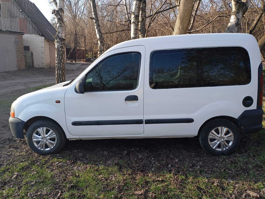 В рассрочку Renault Kangoo 1.9 дизель грузопассажир