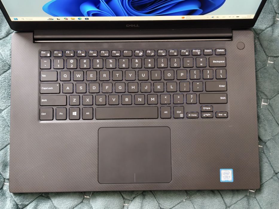 Ноутбук Dell XPS 15 7590 • 15.6" FHD • i5-9300H • 8/256GB