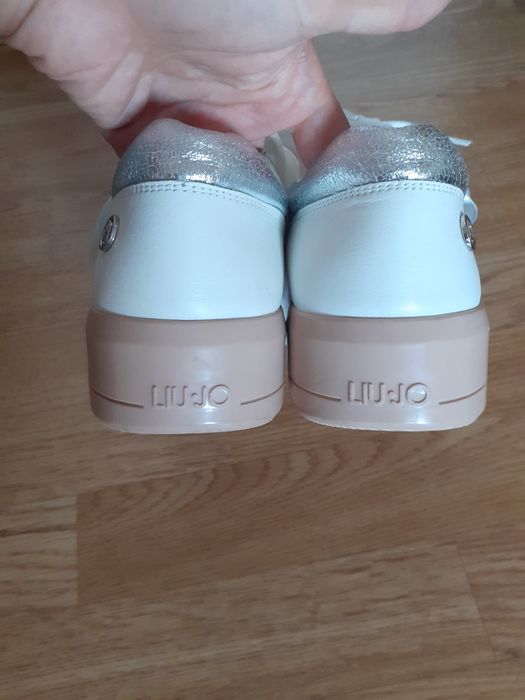 Sneakersy LIU JO 37