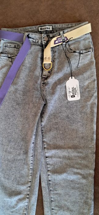 Джинси  нові р.28