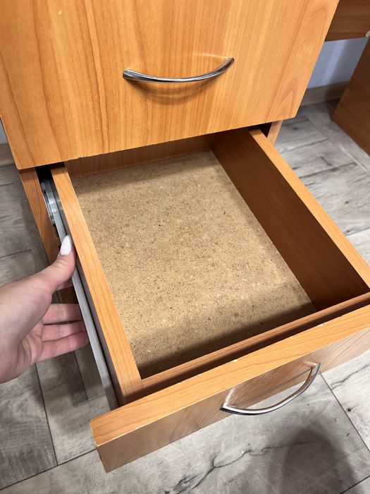 Терміново! Компютерний письмовий стіл/офісний учбовий /стол письменный