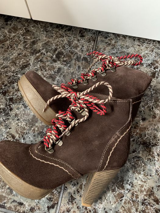 Botas de senhora/ camurca