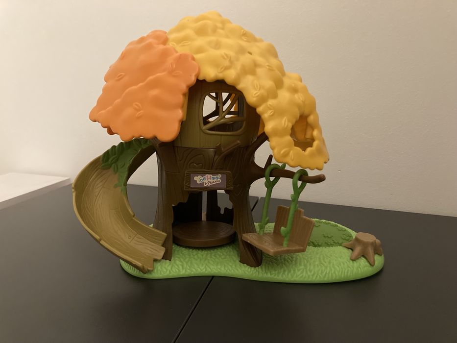 Domek z hustawką winda zjezdzalnia