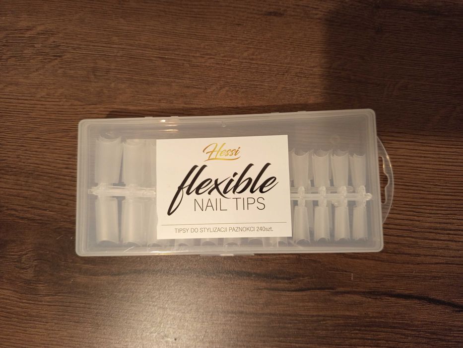 Tipsy Hessi do przedłużania paznokci tunelowe clear 240