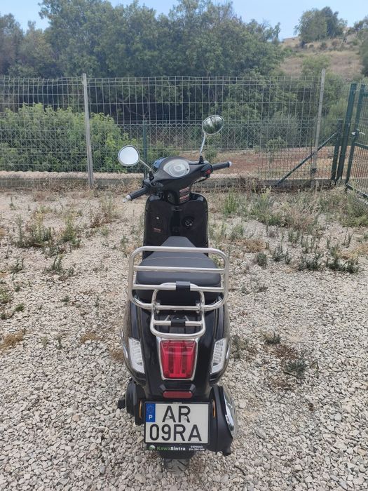 Scooter Neco Dinno 125