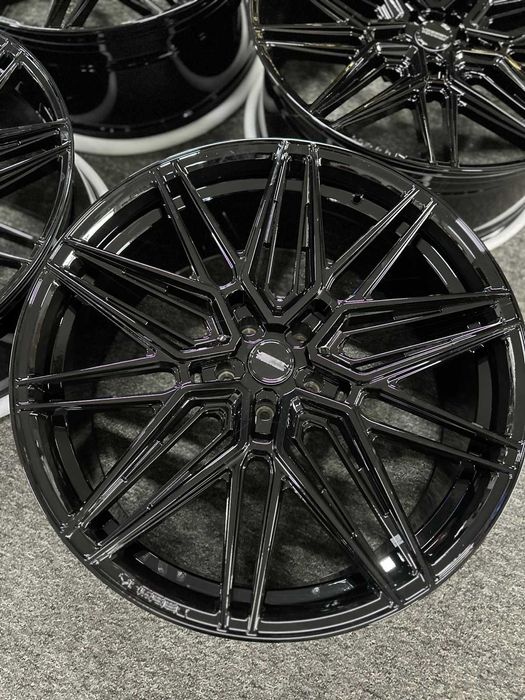 Felgi aluminiowe 24" VOSSEN HF7 24x10 ET15 5x130 Gloss Black G-CLASS