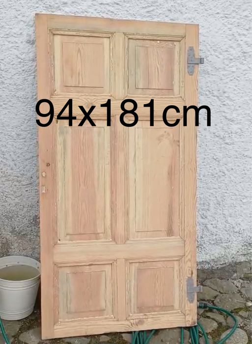 Stare zabytkowe wiejskie drzwi antyczne drewniane retro lite drewno